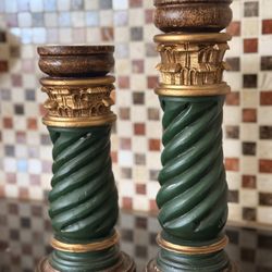 SET OF 2 CANDLE HOLDERS