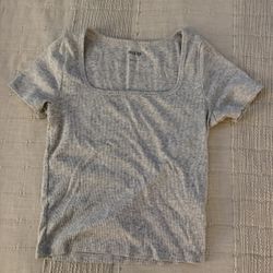 Hollister Gray Top