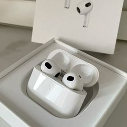 Brand New AirPod 4s (4th Gen) (Noise Cancellation)