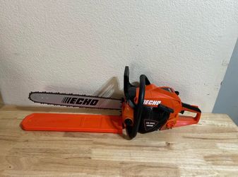 Echo CS-4920 Gas Powered 20” Bar Chainsaw Like New