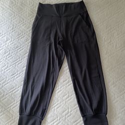 Women’s Lululemon Joggers Size 6