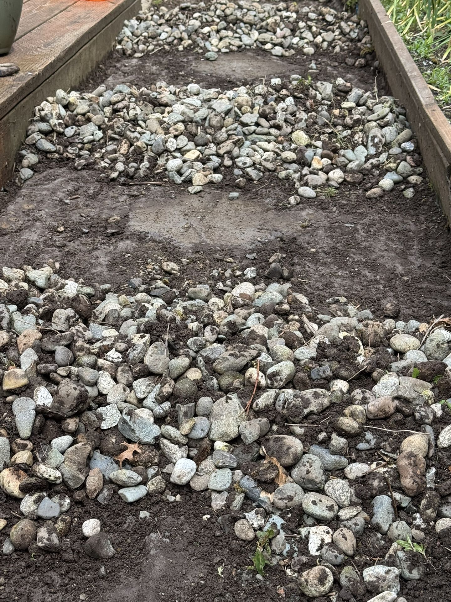 Free (2~3 yard)drain rocks