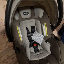 Evenflo Infant Car Seat 