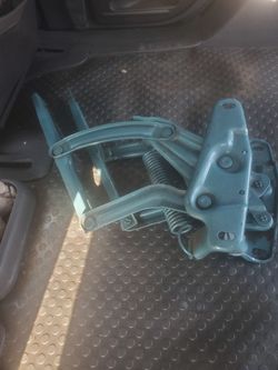 Impala hood hinges 67-70