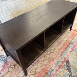 Entry Storage Bench