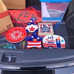 4th Of July Decor. I have a box that has multiple of each kind very cute decor