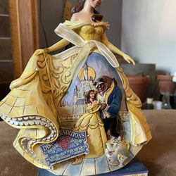 Disney Tradition Showcase Collection - Belle