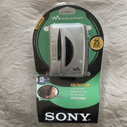 Sony WALKMAN with AM/FM Tuner & Headphones