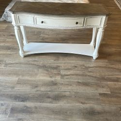 Farmhouse Console Table 