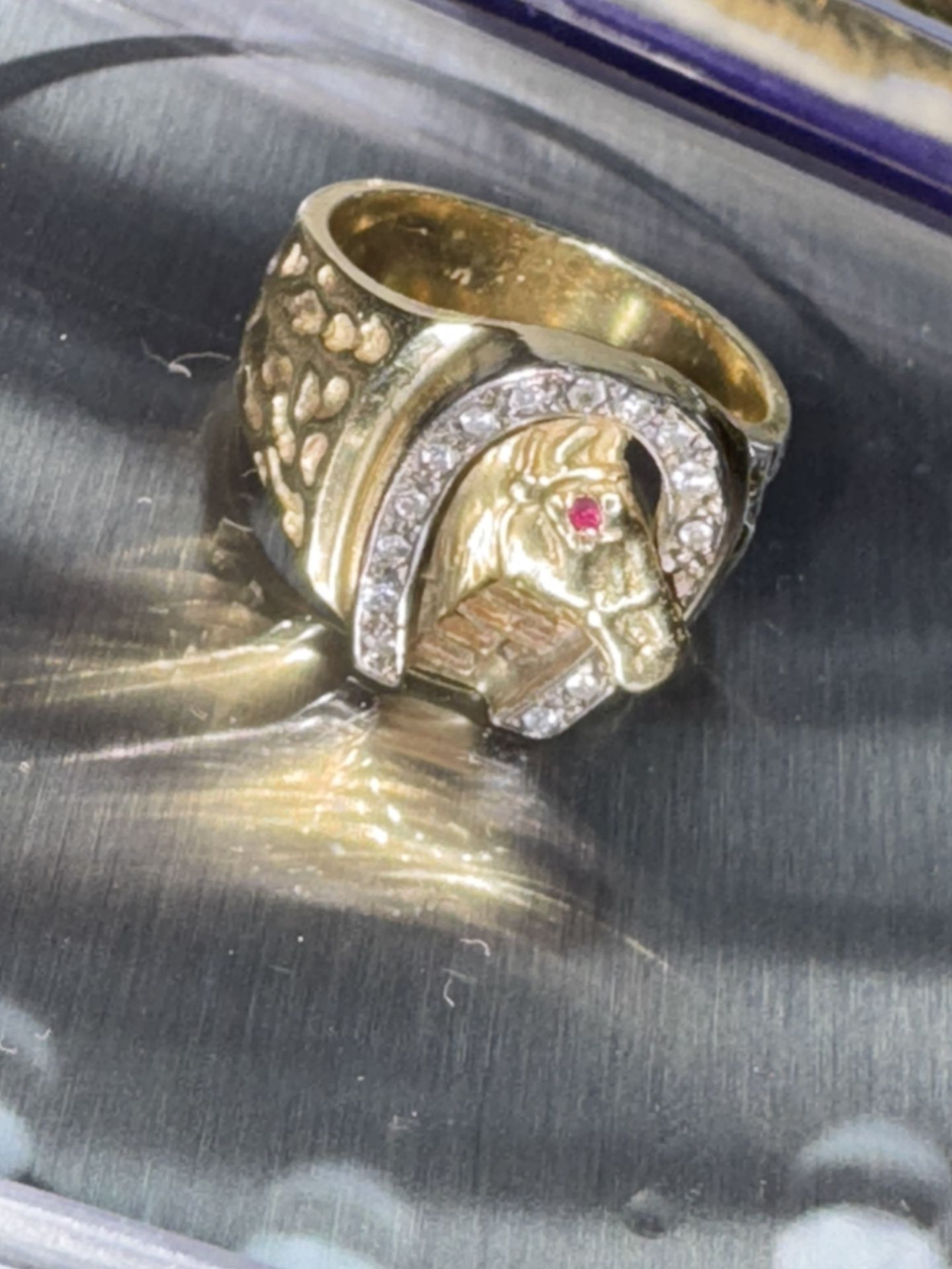 10k Diamond Horseshoe Ring