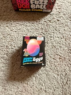 Needoh color changing egg