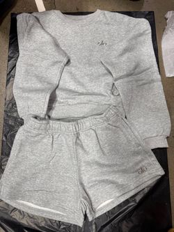Alo set /sweaters with short