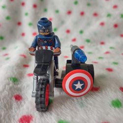 Rare Lego Captain America Motorcycle Side Car Set 
