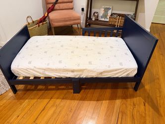 Bed for small kids