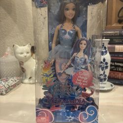 Rare Mattel Barbie Fairytopia Mermaidia Nori Doll Color-Change Hair & Body Art 2006