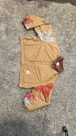 Cropped Carhart Detroit Jacket