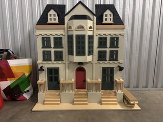 Dollhouse 