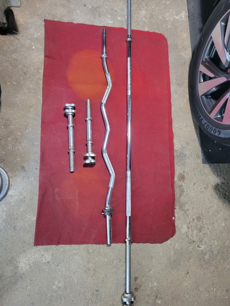 1" HOLE  BARS.  READ THE DESCRIPTION 
 EZ-CURL BAR.-30$
2-DUMBBELL HANDLES-20$. 6'STRAIGHT BAR-35$
11525 S HALSTED.dunkin Donuts 
70$   CASH ONLY AS I