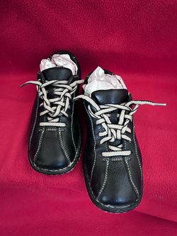 Born Women's Lace Up Oxford Sneakers Dark Brown Size 7