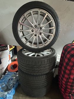 Wheels R17 And Tires