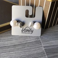 Faux Pearls Earrings