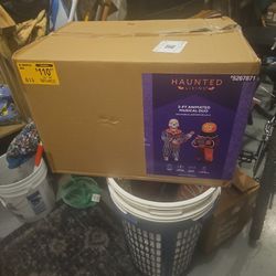Halloween Decor