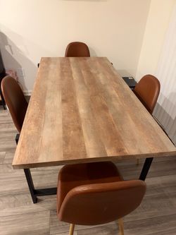Kitchen table