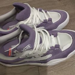 Women's White N Purple Vans Size 6.   $45