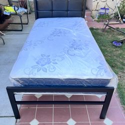 Cama Twin Size Nueva En Su Caja Incluye Colchon 