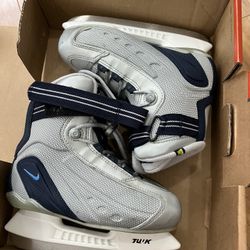 Amazing Rare Nike Ice Skates Kids Like New