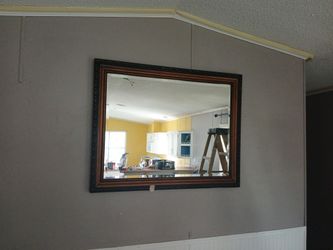 Wall mirror