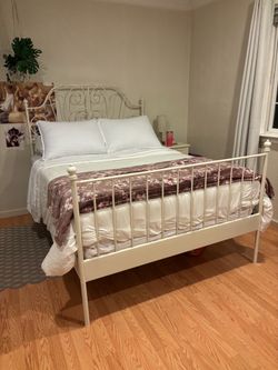 Beautiful White bed. Full size mattress included