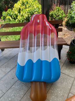 Pool float