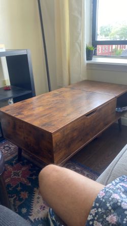 Almost new Amazon table, only $50
