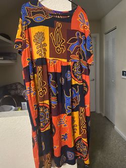 Lot  3 women house dresses