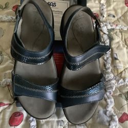 SAS Blue Sandals 6 1/2M