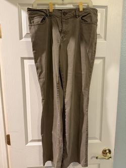 Elie Tahari Gray Straight Leg Pants 12