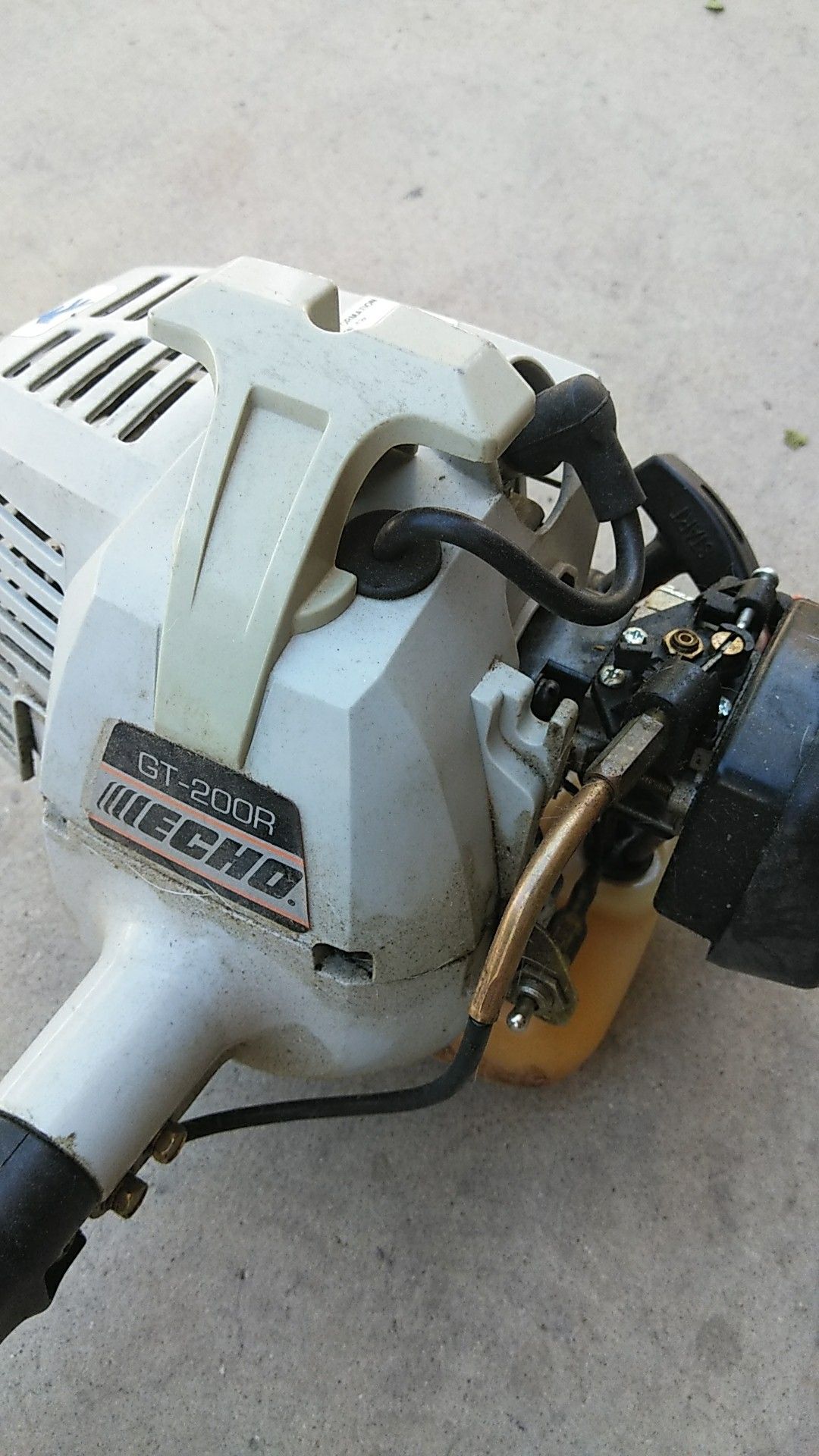 Echo GT-200R works excellent needs primer bulb