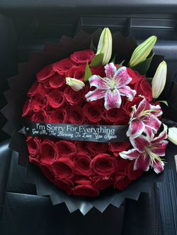 50 rose bouquet with lilies