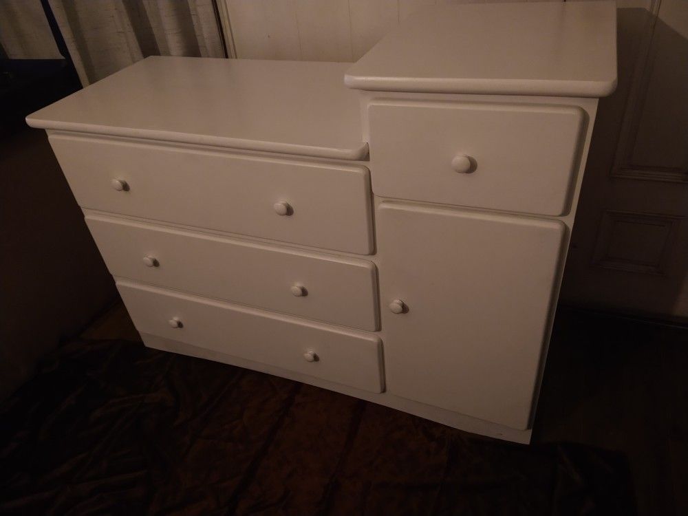 Dresser / Changing Table . Plenty Room. All Solid Wood. 50.5 Wide. 19.5 Deep. 33 Tall And 39 Tall. Can Help Deliver Local