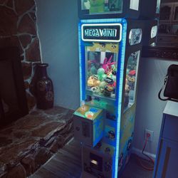 Mega Mini Claw Machine