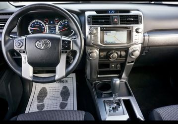 2019 Toyota 4Runner Thumbnail