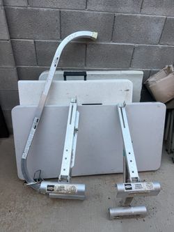 2 ladder jacks + 1 standoff
