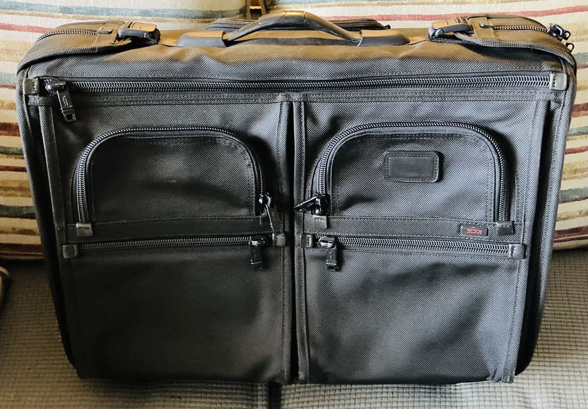 Tumi Alpha 2 Wheel Carry-on Garment Bag Black Ballistic Nylon 22033BH