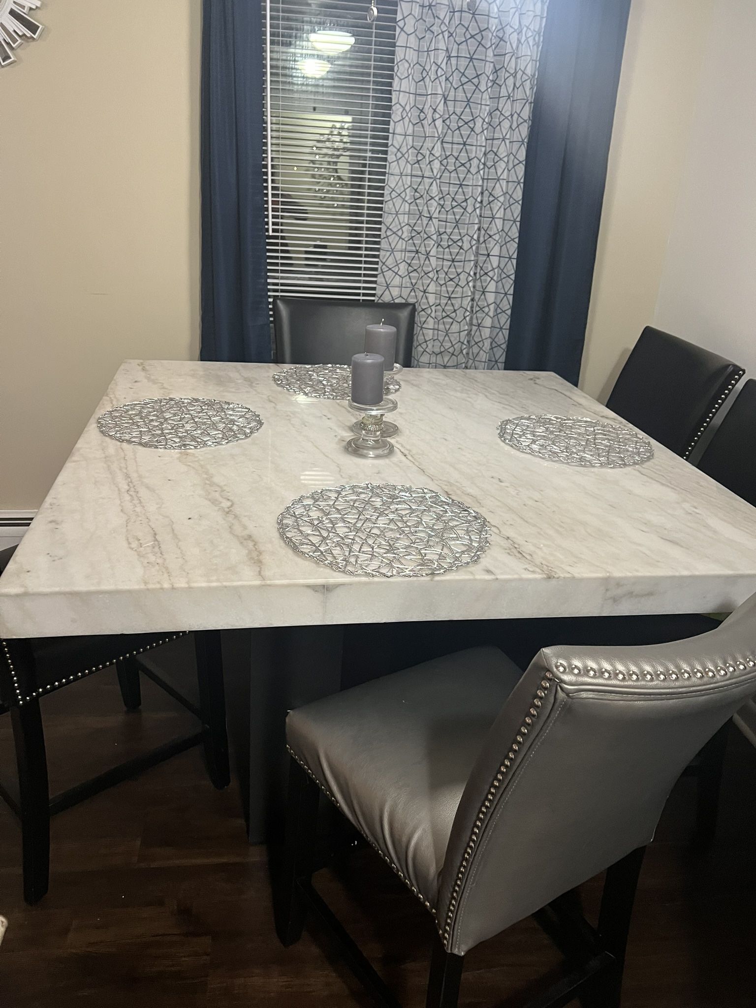 A Beautiful, Heavy Marble Table 4 Chairs