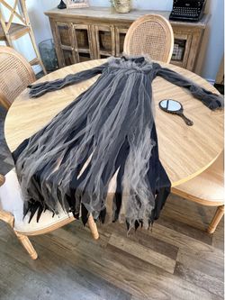 Unique Victorian Ghost Dress Halloween Costume XL with Hand Mirror – Vintage-Inspired