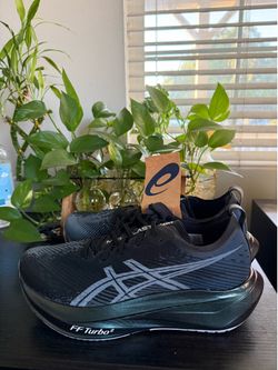 Asics Megablast