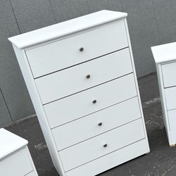 Dresser Five Drawer Chest New