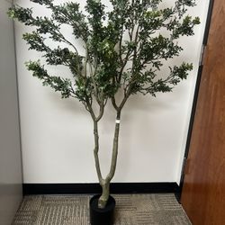 5.2ft Faux Tree