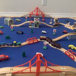 Wooden Train Set. 145 pieces.